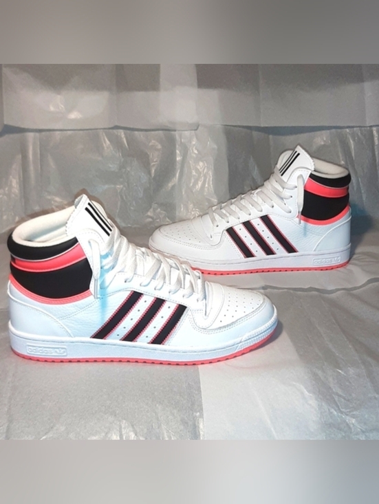 adidas Other - adidas Originals Brand NEW with Tag, Men 11.5 = Women 13